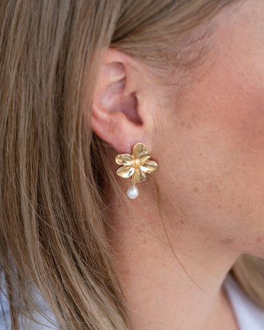 Camilla Flower Freshwater Pearl Earrings Gold Camilla Flower Freshwater Pearl Earrings Gold