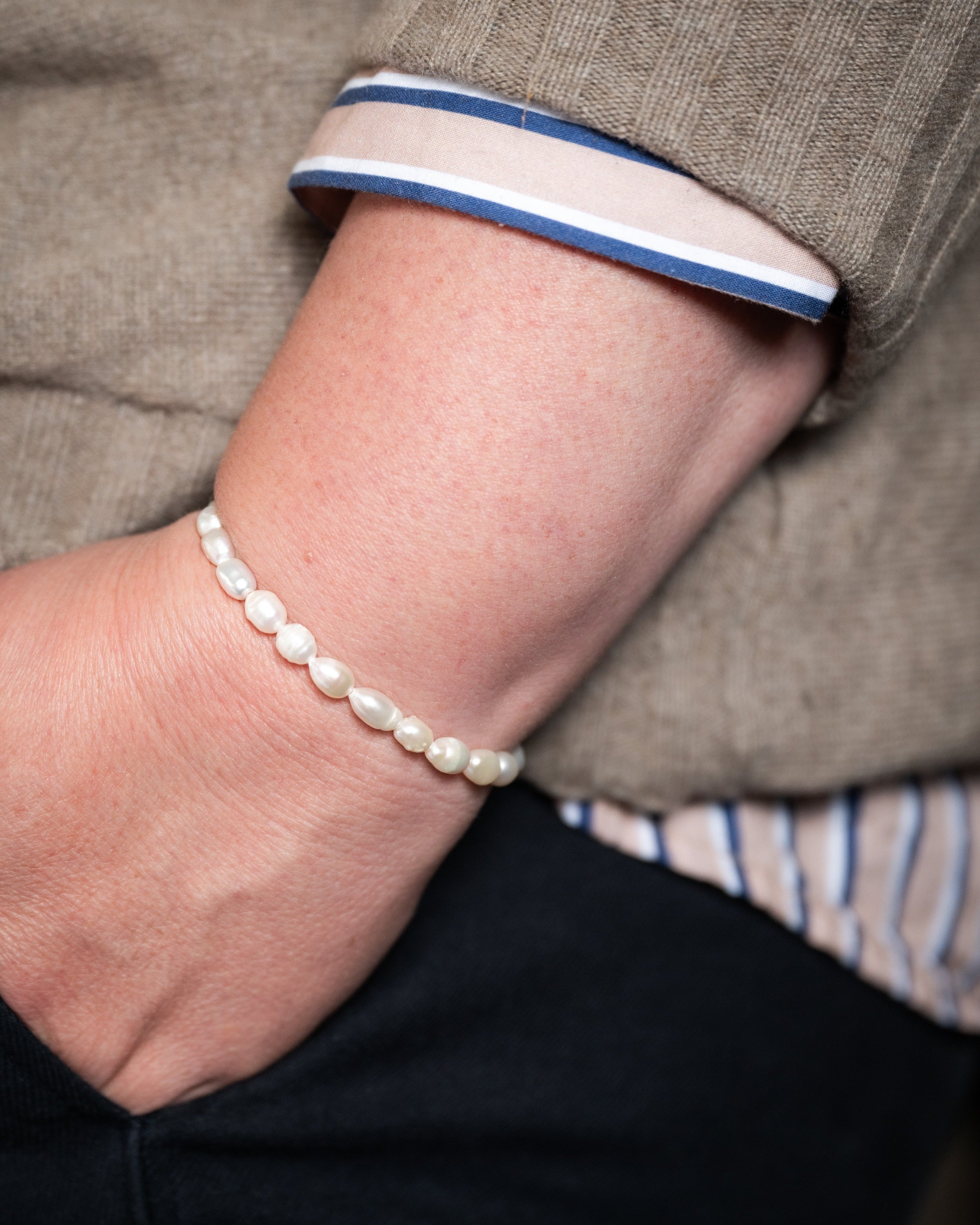 pearl bracelet, stretchy bracelet, stackable bracelet, delicate bracelet pearl bracelet, stretchy bracelet, stackable bracelet, delicate bracelet