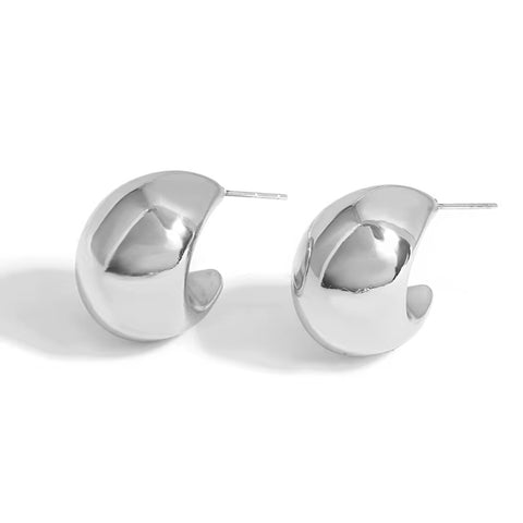 Georgia Round Hoop Studs In Silver Georgia Round Hoop Studs In Silver