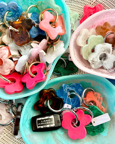 Flower Keyring, Pretty Keyring, Feminine Keyring, Chunky Keyring, Resin Keyring Flower Keyring, Pretty Keyring, Feminine Keyring, Chunky Keyring, Resin Keyring