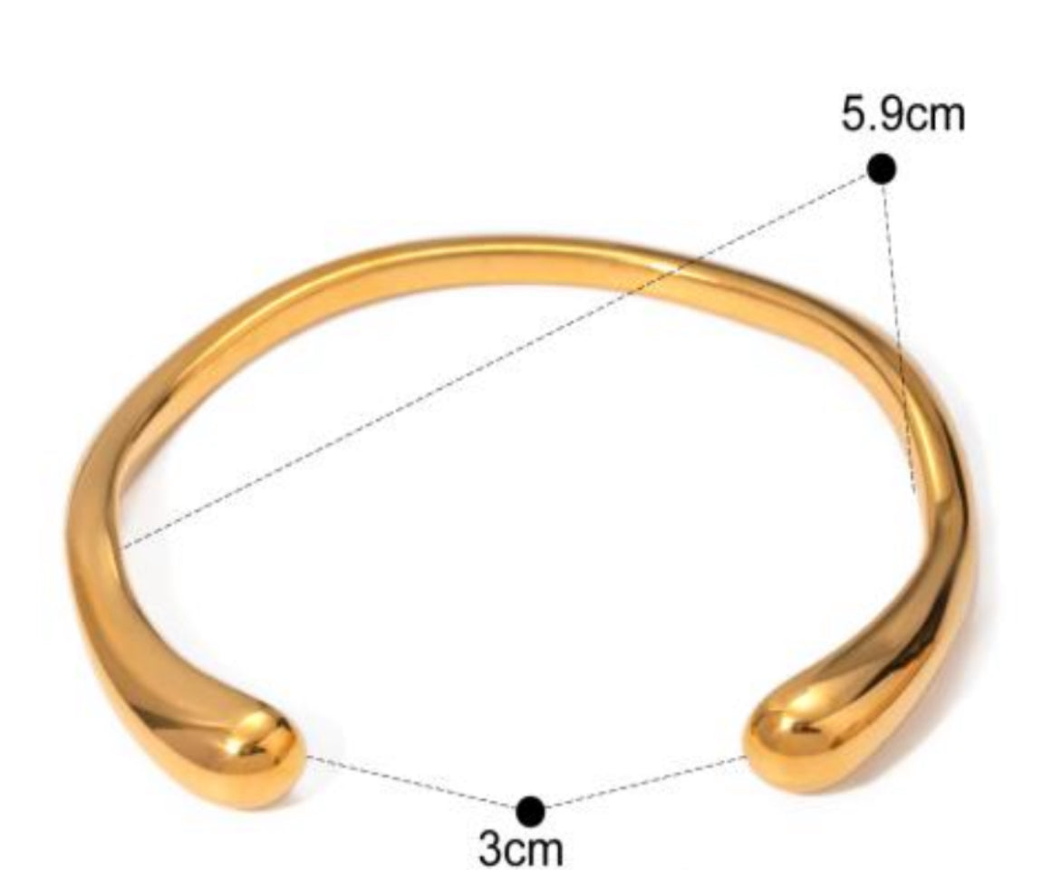 18k gold-plated stainless steel, Tarnish-free, Waterproof, Suitable for sensitive skin, gold bangle, retro bangle, vintage charm, classic bangle, beautiful bangle, timeless bangle,  slim organic bangle 18k gold-plated stainless steel, Tarnish-free, Waterproof, Suitable for sensitive skin, gold bangle, retro bangle, vintage charm, classic bangle, beautiful bangle, timeless bangle,  slim organic bangle