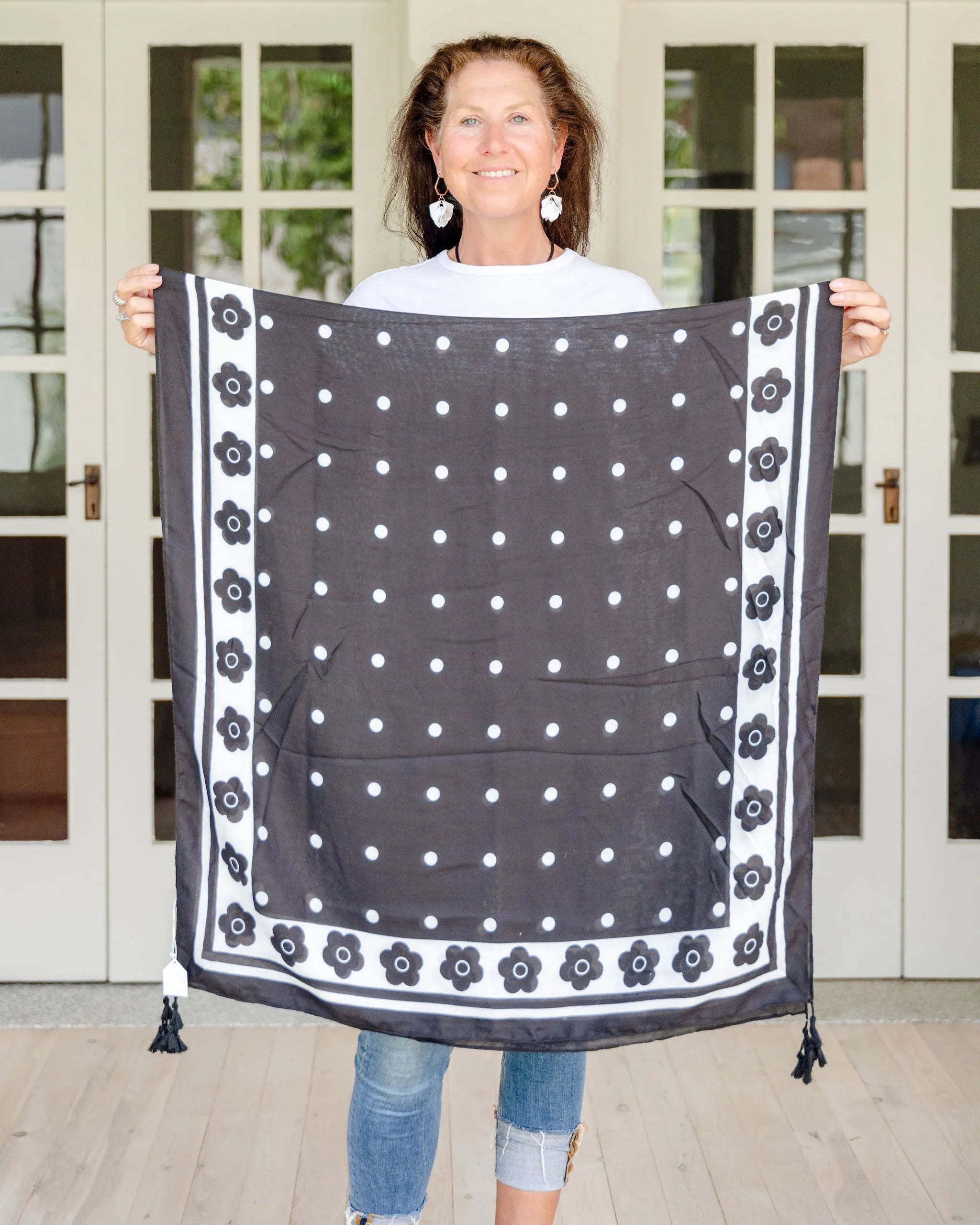 spotty scarf, dotty scarf, floral scarf, black and white scarf, bold scarf, autumn scarf, winter scarf, monochrome scarf spotty scarf, dotty scarf, floral scarf, black and white scarf, bold scarf, autumn scarf, winter scarf, monochrome scarf