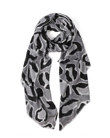Uma Animal Print in Grey Autumn/Winter Scarf Uma Animal Print in Grey Autumn/Winter Scarf
