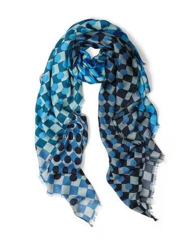 Frankie Geo in Blue Autumn/Winter Scarf