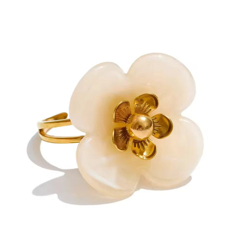 Willa Cream Flower Adjustable Ring