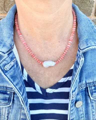 Baroque Pearl Pop Necklace in Pink Tones