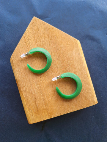 Point Resin Hoops