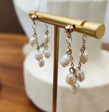 Sally Freshwater Pearl Chain Gold Hoop Earrings