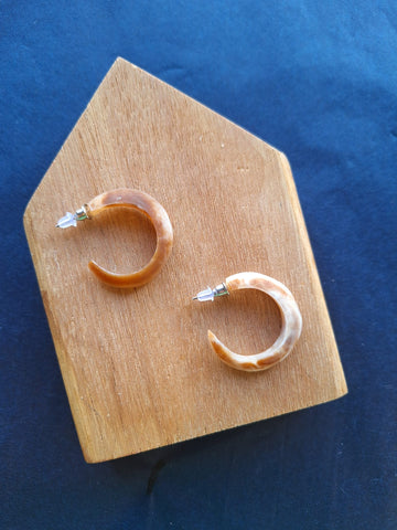 Point Resin Hoops