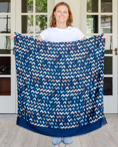 chevron scarf, blue scarf, bold scarf, autumn scarf, winter scarf
