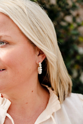 classic earring, pearl hoop earring, understated earring, elegant earring, freshwater pearl earring