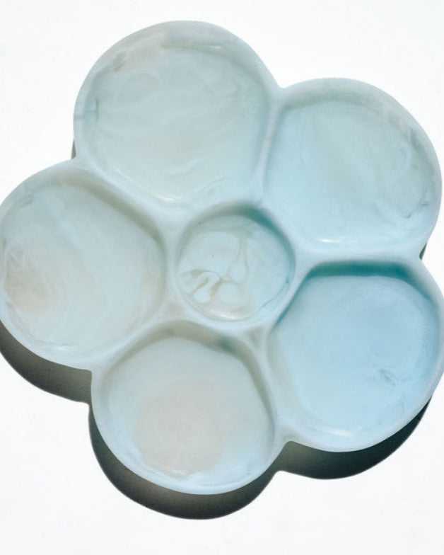 flower shaped tray, flower shaped jewelry tray, pretty jewelry tray, bedside jewelry tray, blue flower tray