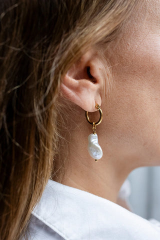 Prim Convertible Freshwater Pearl Gold Hoop Earrings