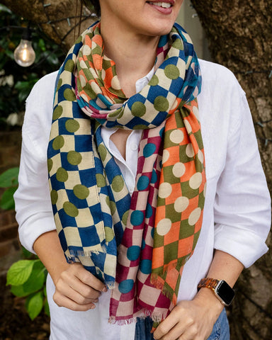 Frankie Geo in Multi Autumn/Winter Scarf