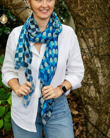 Frankie Geo in Blue Autumn/Winter Scarf