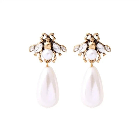 Bea Bee Shaped Stud Earring in Gold with Crystals, Faux Pearls and a Pearl Dangle