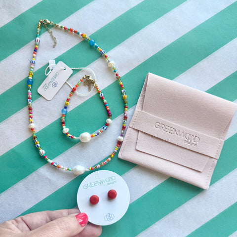 $50 Scarlet Pearl Necklace & Bracelet & Earring Bundle