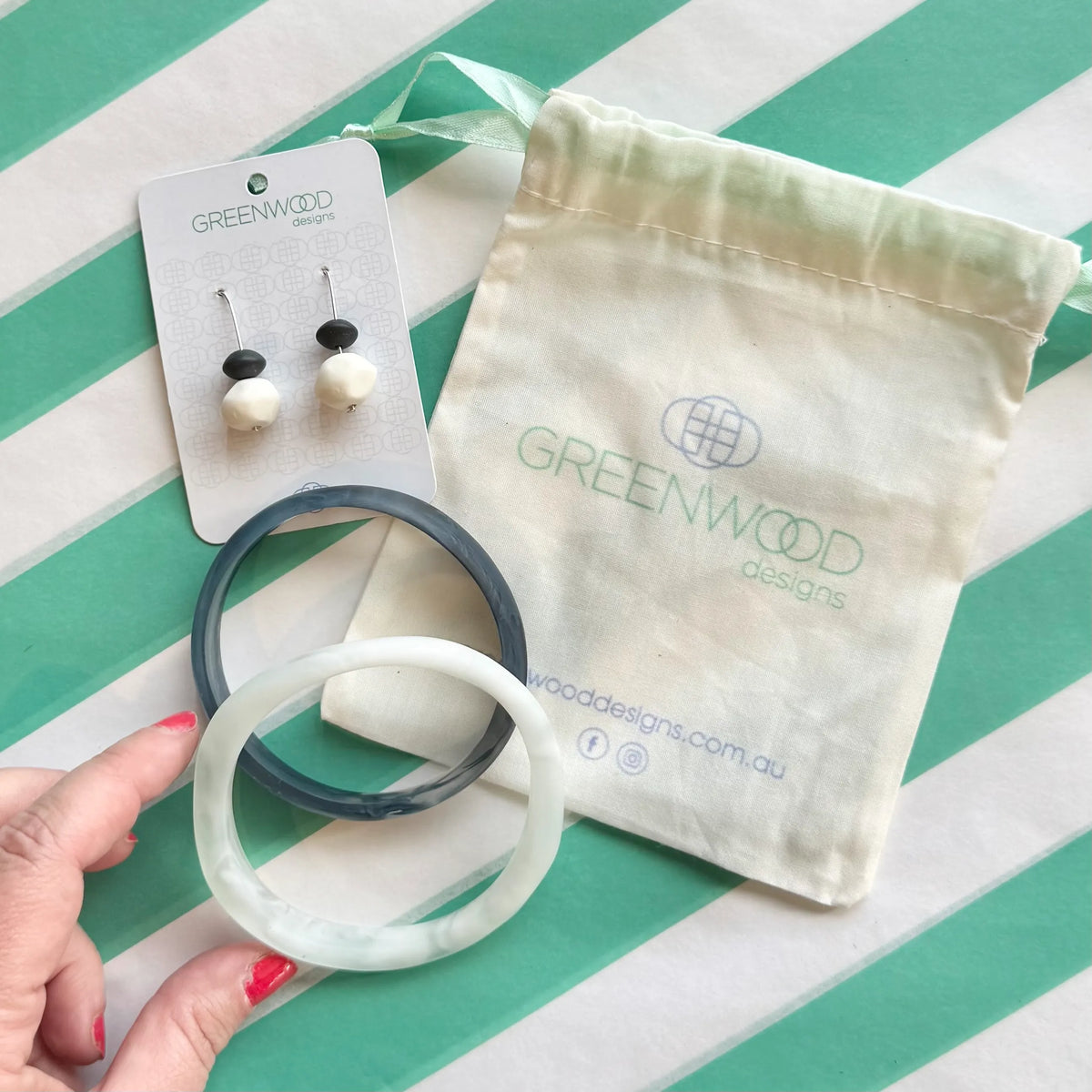 $25 Rock Drop & Bracelet Bundle in White