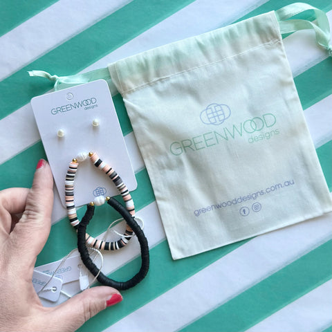 $25 Mini Pearl & Heishi Bundle in Black