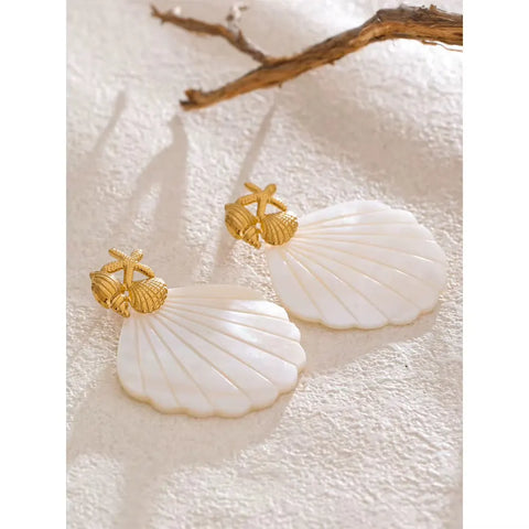 Shelley Pearl Scallop Earring