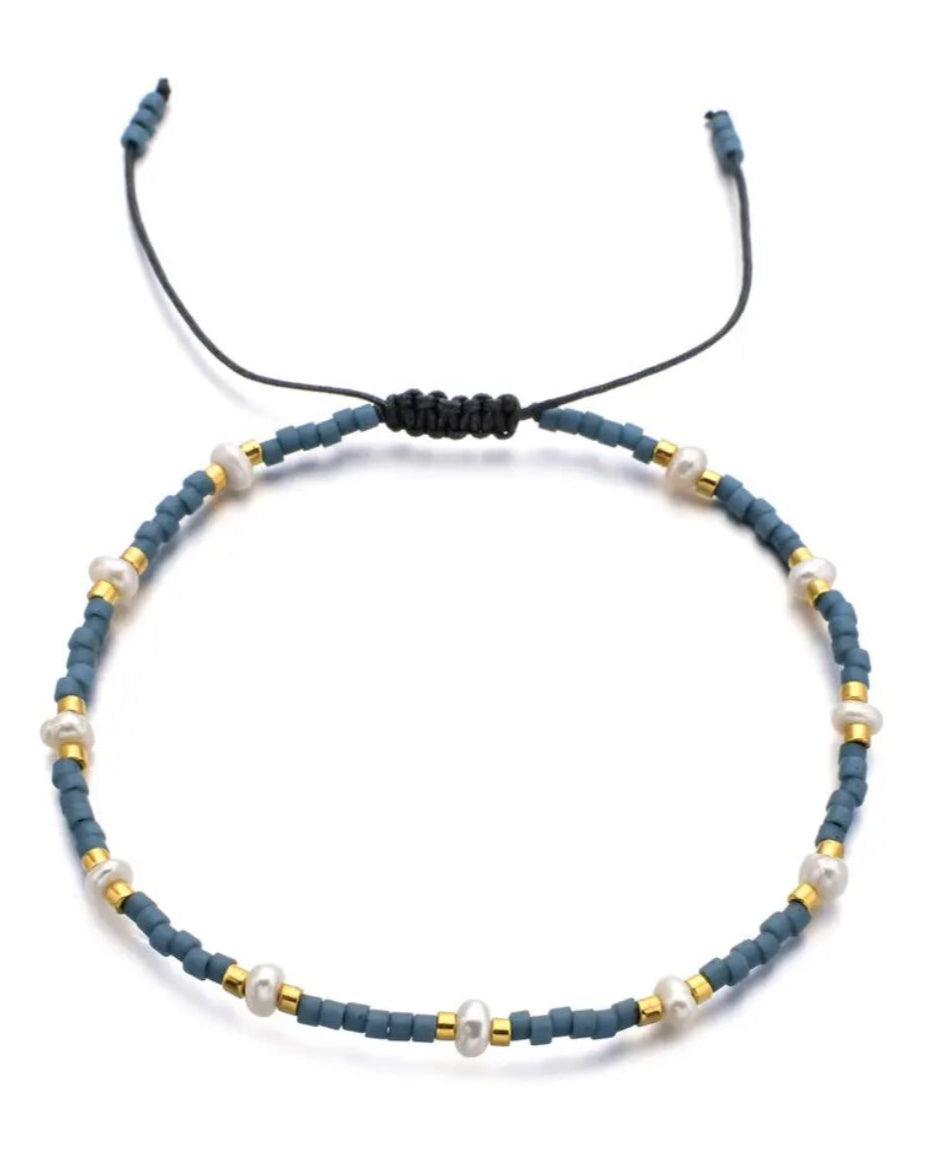 bright bracelet, fun bracelet, pearl bracelet, pretty bracelet, young girls bracelet, stackable bracelet, expandable bracelet