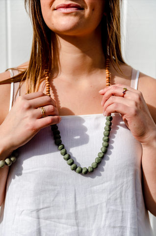 Mini wood and rock necklace
