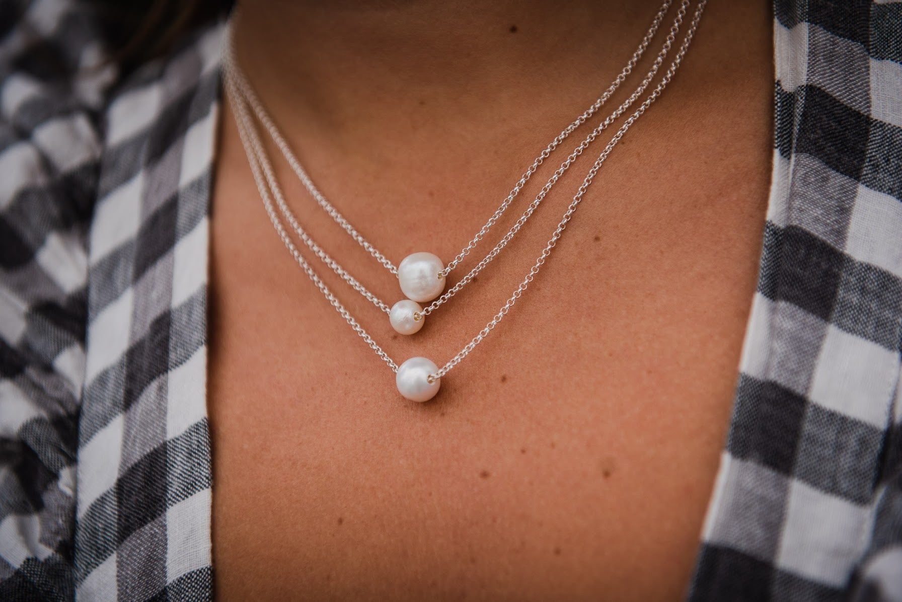 Sterling Silver necklace, Freshwater Pearl